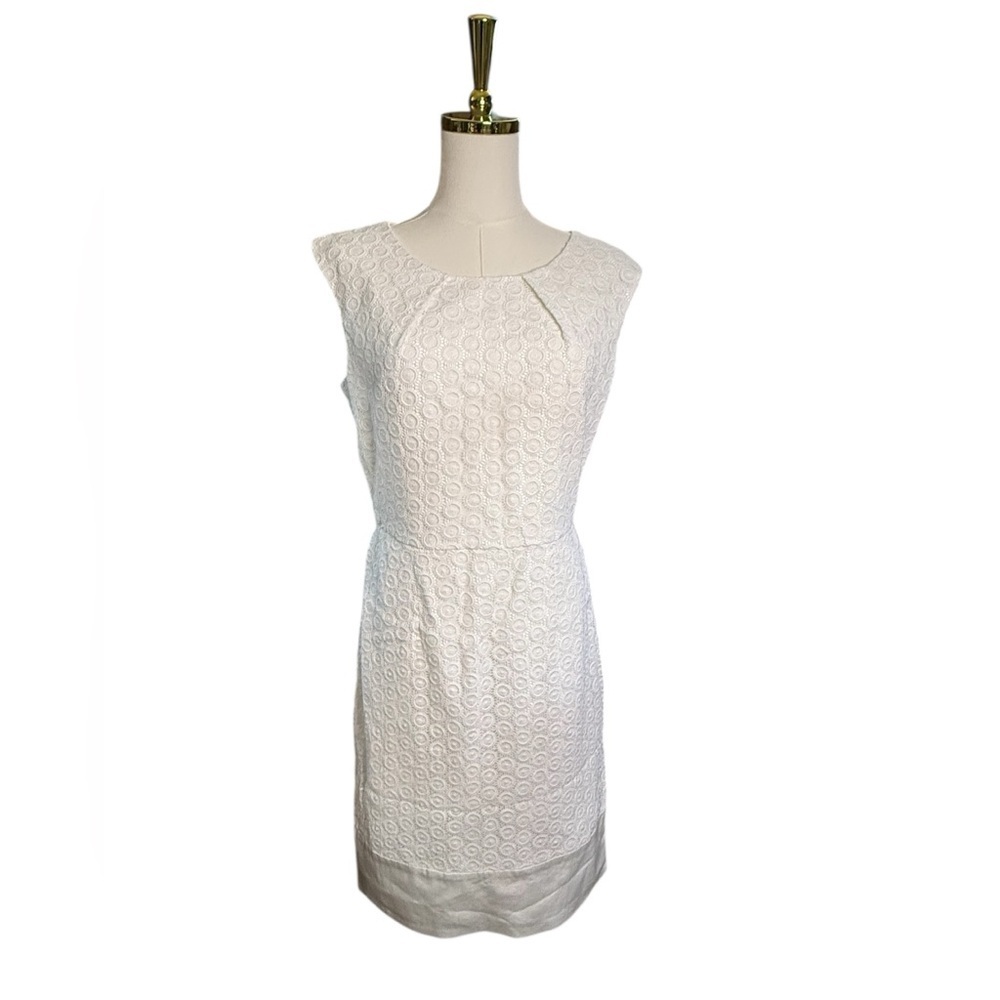 Calvin Klein White Lace Textured Sleeveless Sheath Dress with Gold Zipper Size 8